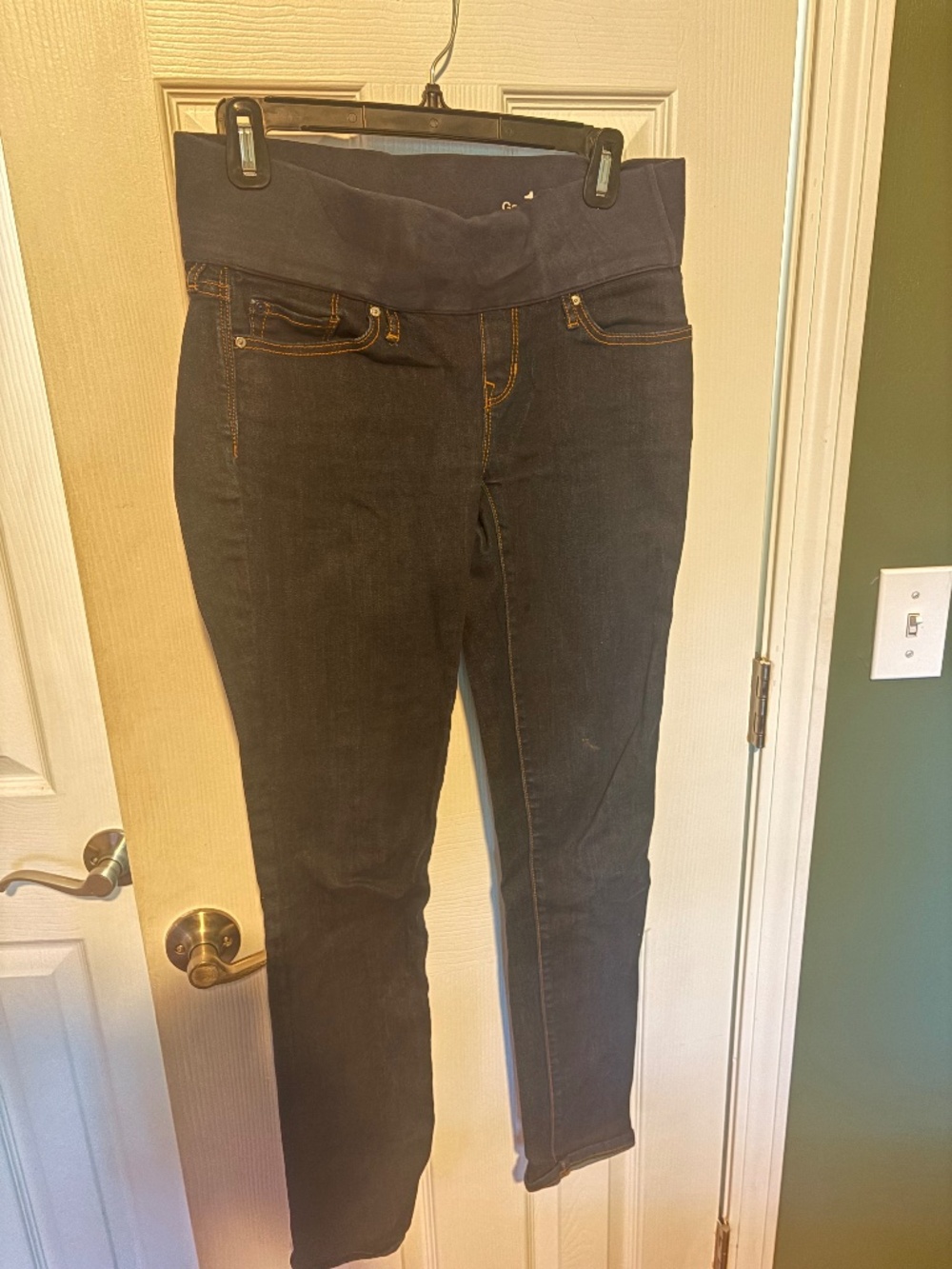 Gap maternity skinny jeans